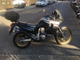 Honda Transalp 600 - Prête pour l'aventure!