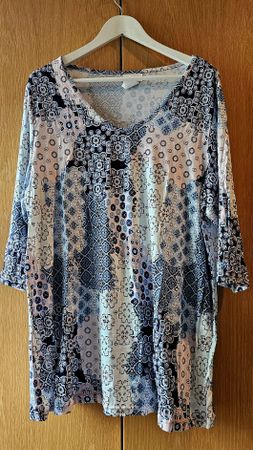 Longshirt, Gr. 48, top Zustand