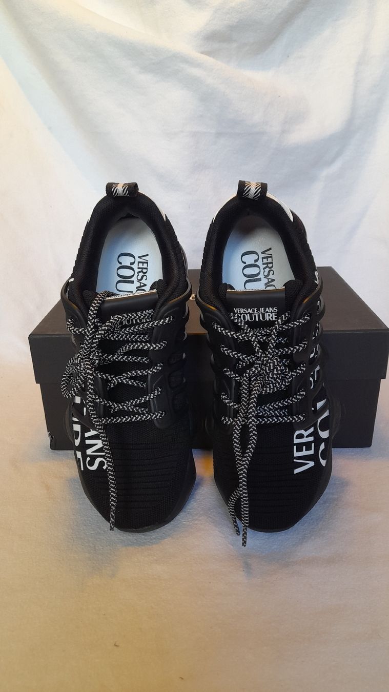 Versace Scarpe da uomo: Baskets Versace Jeans Couture noires, taille 41, neuves – Nuovo e nell'imballaggio originale da st.gallen venduto da The_Rag_Picker. 2
