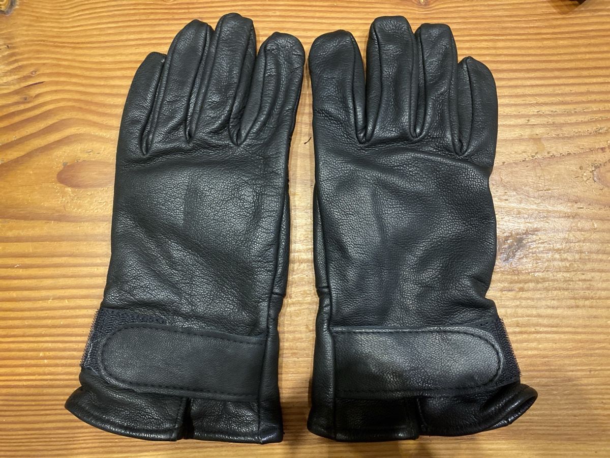 Altri accessori da uomo: Lederhandschuhe Grösse M – Nuovo (secondo la descrizione) da Schmitten FR venduto da noa_vm8b