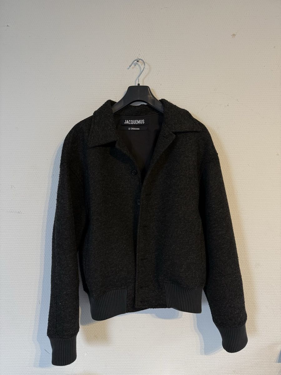 Jacquemus Jacken: Jacquemus Jacke – Gebraucht aus Obersteckholz von aureljonas