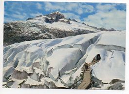 FURKAPASS Eisgrotte Rhonegletscher