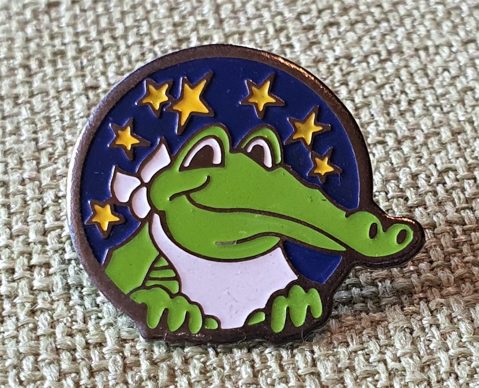 Placchette & Badge: G628 - Pin Krokodil – Usato da Reinach BL venduto da Boston-Verkauf