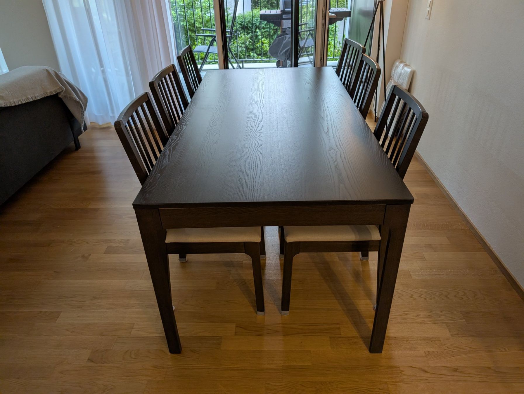Ikea Set di tavolo e panche: IKEA EKEDALEN TISCHSET MIT 6 STUHLE – Usato da Bülach venduto da kos_fxl7 2