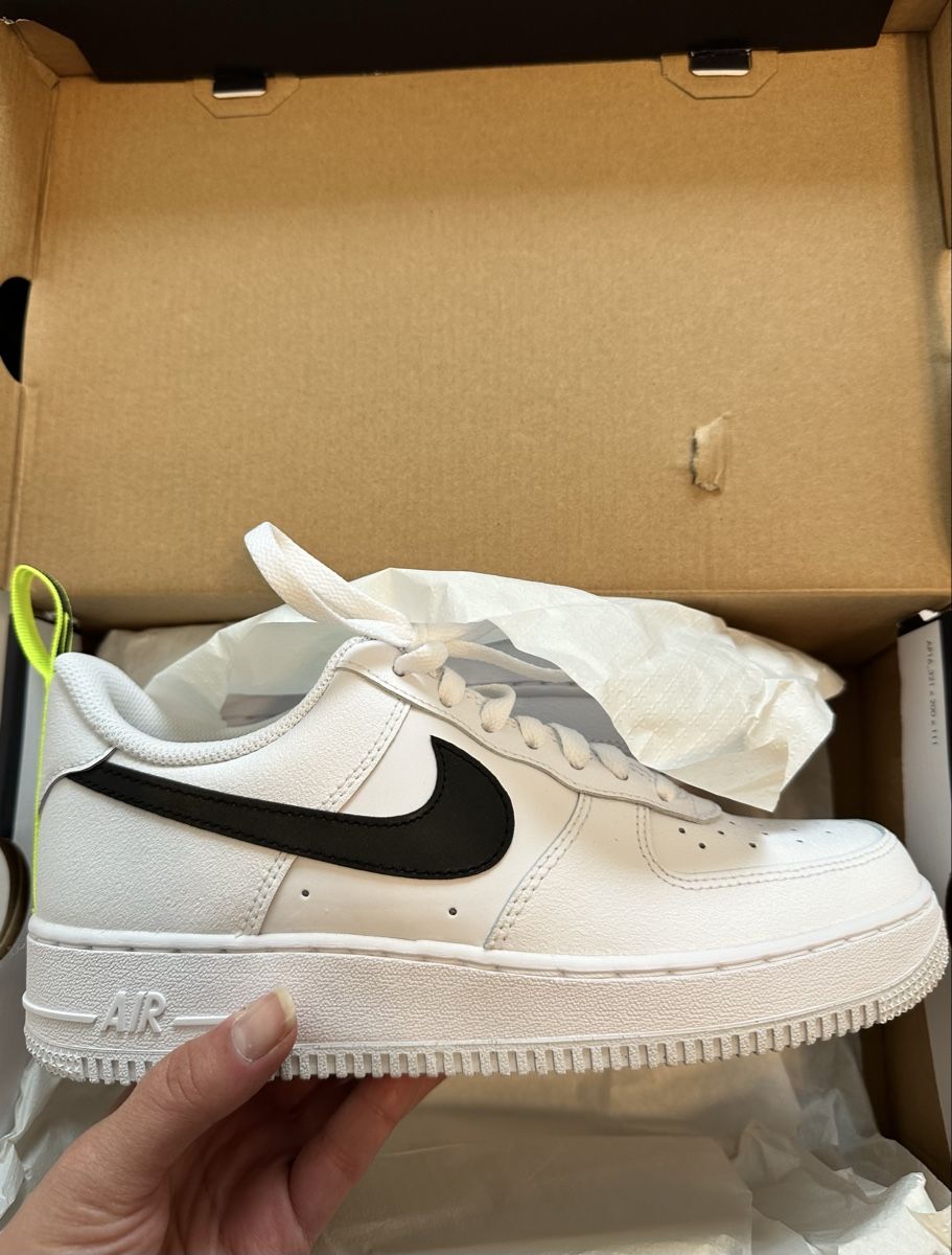 Nike Scarpe da uomo: Nike Air Force 1 – Nuovo e nell'imballaggio originale da Volketswil venduto da ari.na 1