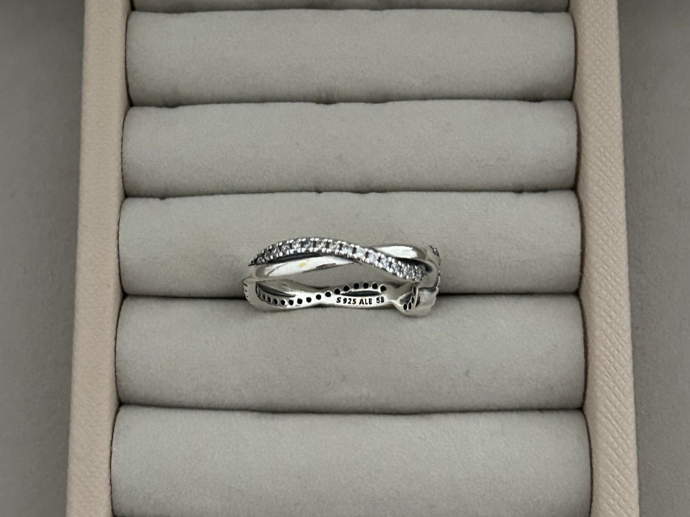 Pandora Ringe: Pandora Funkelnde Verschlungene Welle Ring – Neu (gemäss Beschreibung) aus Rheinfelden von Boutique_Luxe 2