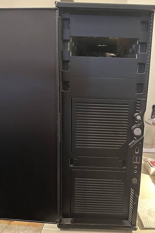 Custodie: Antec P180 PC Tower – Usato da Zürich venduto da tedmaster 1