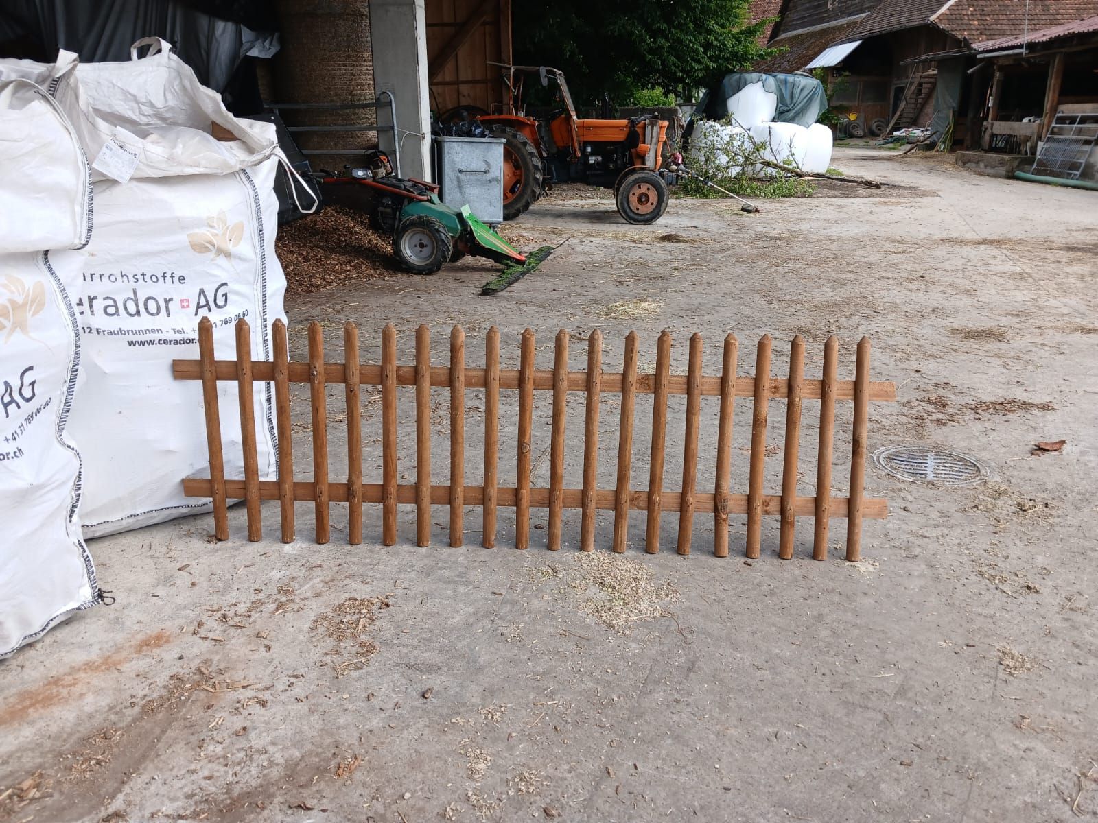 Sichtschutz: Jägerzaun 10Stk. 80 x 250 cm – Gebraucht aus Utzenstorf von green29