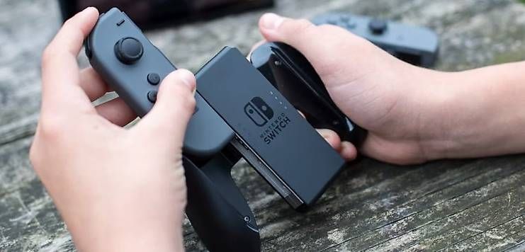 Console: NINTENDO SWITCH NOIR – Usato da Ursy venduto da poehn 2