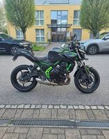 Kawasaki Z900 Motorrad schwarz gruen guter Zustand