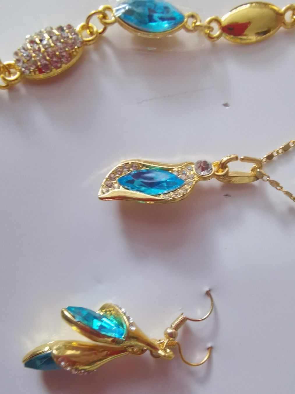 Catenine: Parure de dame dorée (neuve) – Usato da Courtepin venduto da mara_1808 1
