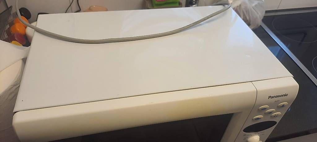 Elettrodomestici da cucina: Mikrowelle – Usato da Grabs venduto da Neuton 2