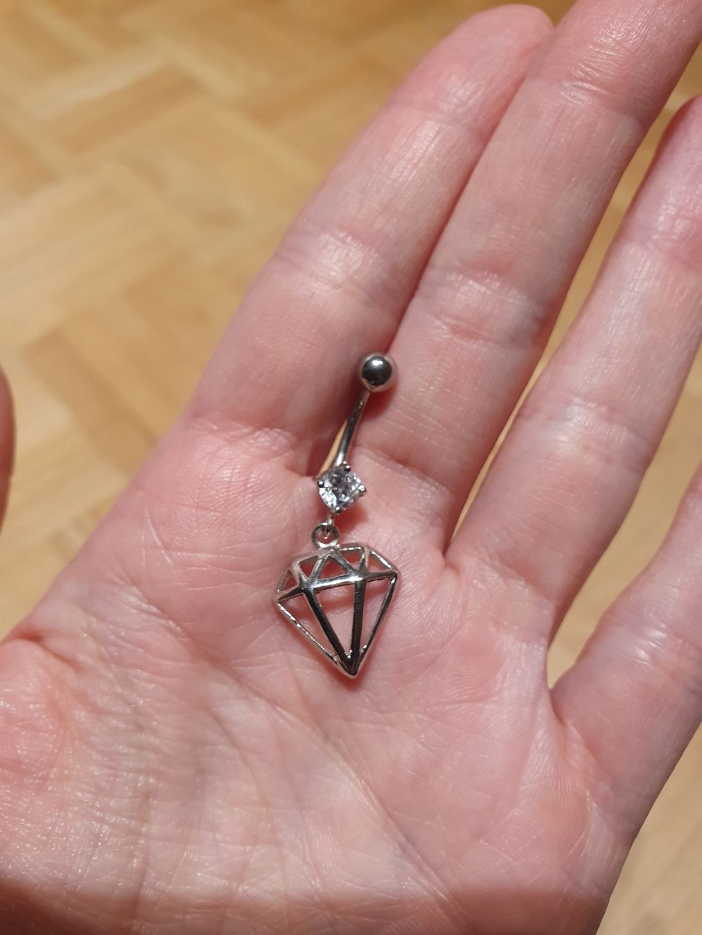 Piercingschmuck: Bauchnabelpiercing mit Anhänger Diamanten-Optik – Gebraucht aus Dietfurt von rasy11