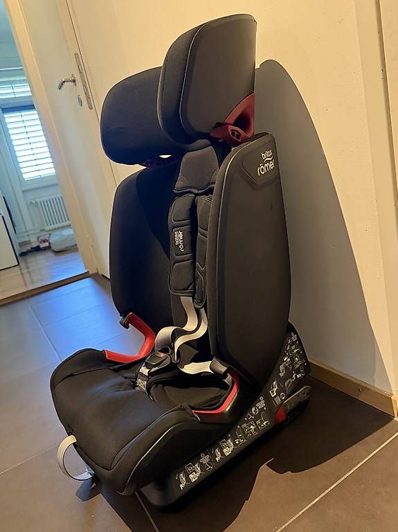 Seggiolini per auto: Britax Römer Advansafix IV M – Usato da Zürich venduto da jul_dc28 1