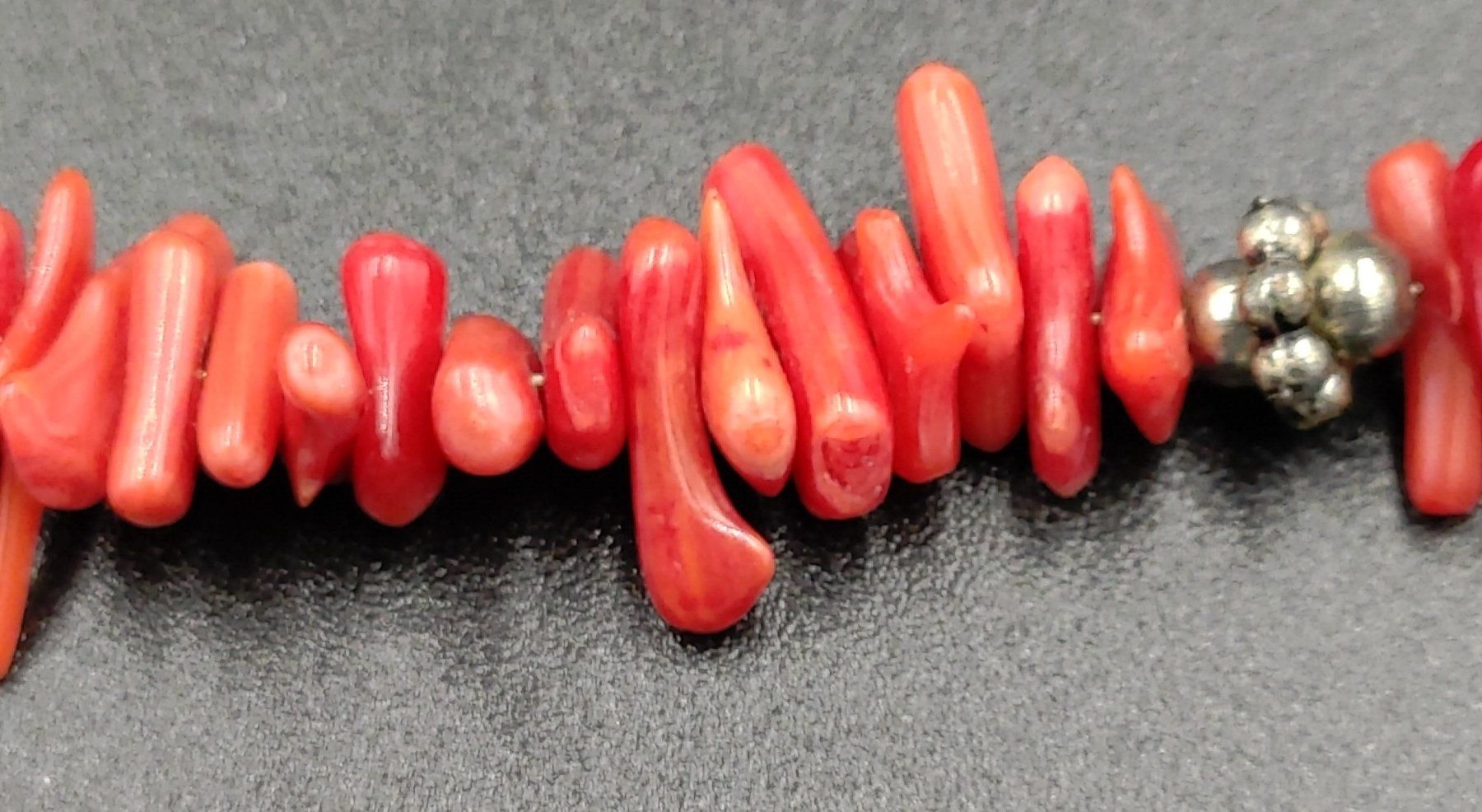 Armbänder & -reifen: Korallen Armband – Gebraucht aus Rorschacherberg von snOOpydOg11 3