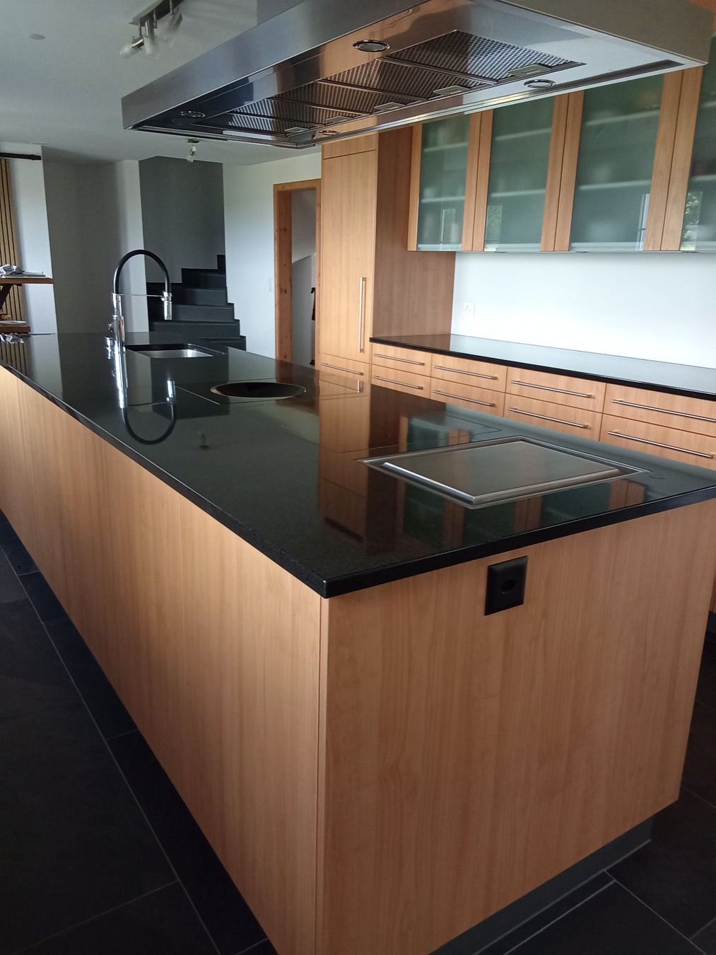 Cucine complete: Gepflegte Elbau-Küche – Usato da Oberhelfenschwil venduto da sib_nn6n 3