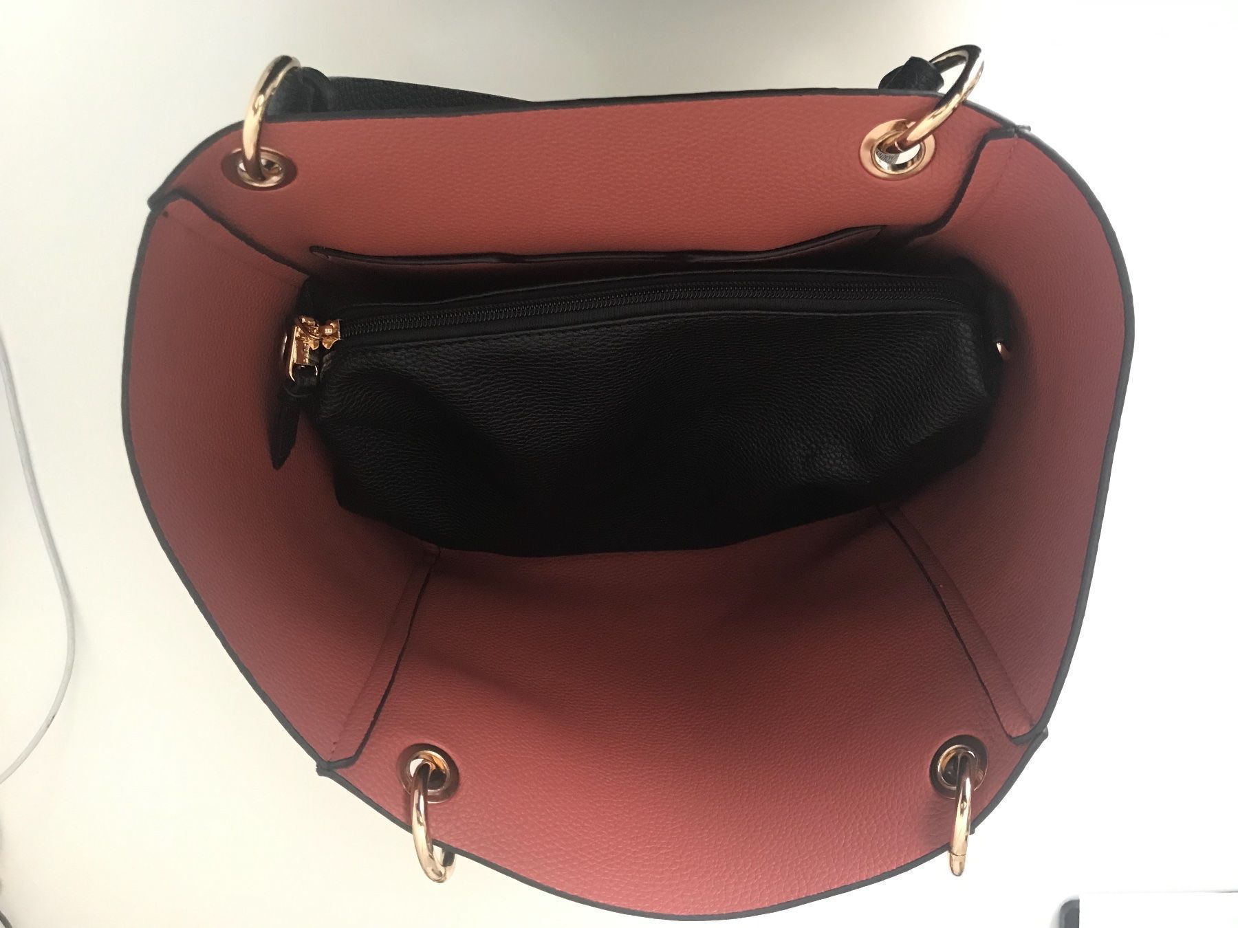 Taschen für Damen: Handtasche inkl. Zubehör – Gebraucht aus Schaffhausen von mary.d 1