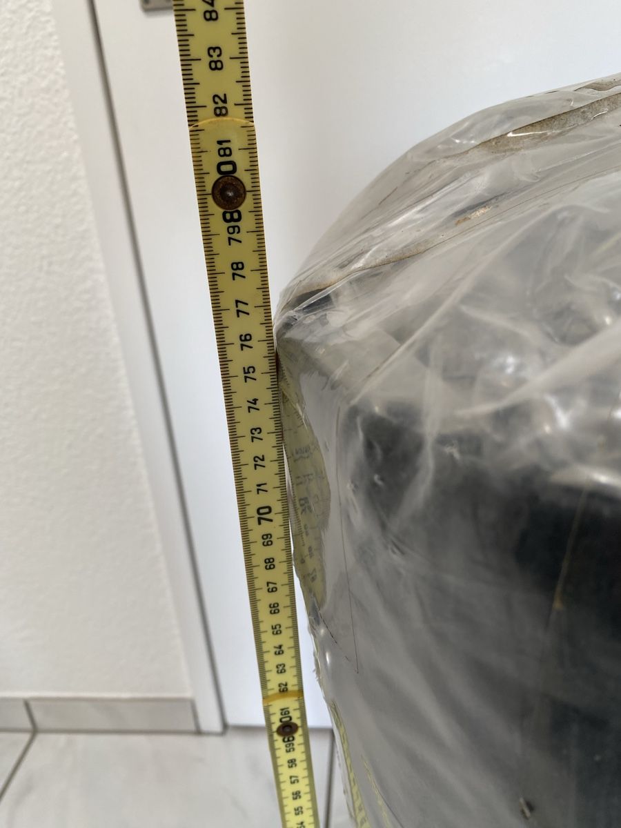 Sacchi da boxe: HIKU Boxsack, originalverpackt, 80cm/30kg – Nuovo e nell'imballaggio originale da Urtenen-Schönbühl venduto da Tomilio88 1
