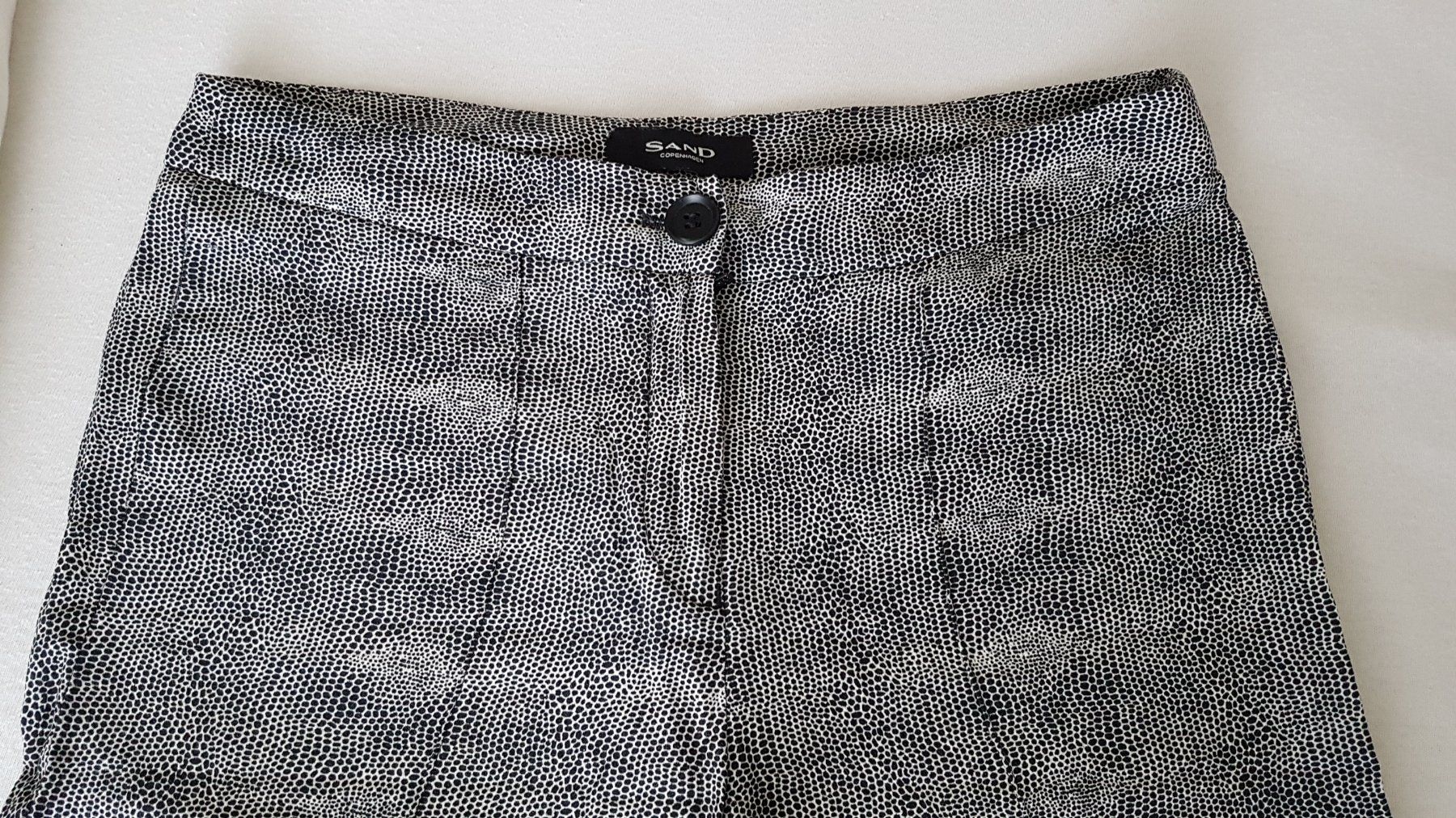 Pantaloni: Sommerhose von Sand, Gr. 34 – Usato da Basel venduto da Luzora 1