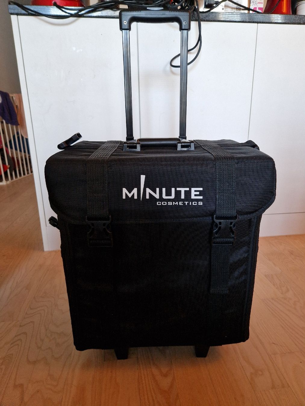 Make-up: MINUTE Cosmetics Profi Kosmetikkoffer – Usato da Winterthur venduto da Sterndli013 1