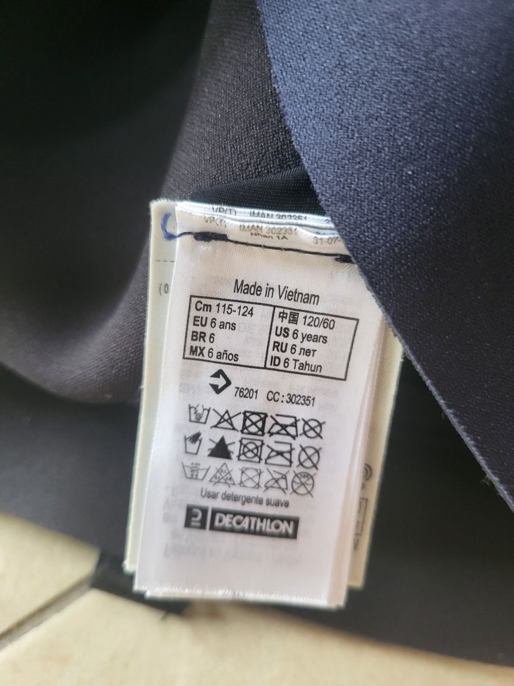 Decathlon Mute per immersioni: Combinaison néoprène decathlon 6 ans – Usato da Gampelen venduto da cli_2thg 2