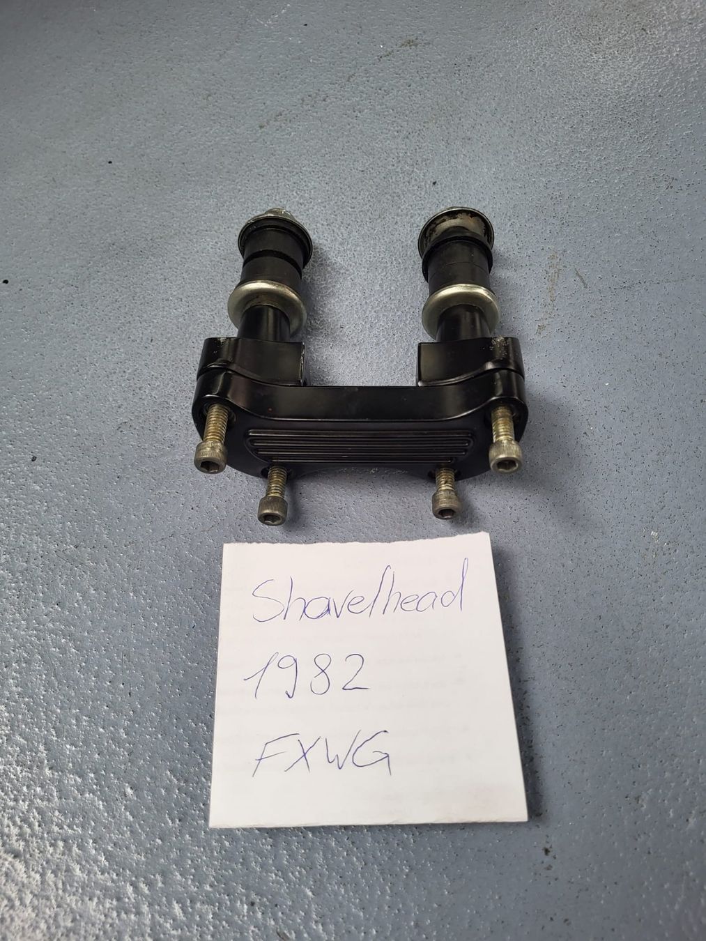 Harley-Davidson Tutti i ricambio per moto: Harley Davidson Shovel Riser – Usato da Kerns venduto da .Biker.