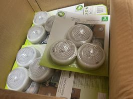 13 sets de 3 lampes d’appoint ou de secours