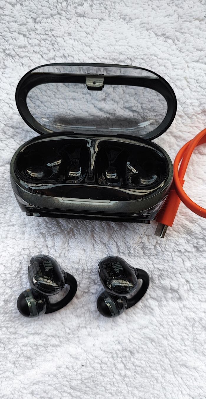 JBL Casques audio: JBL BY HARMAN Soundgear Clips Bluetooth Kopfhörer  – D'occasion à Zollikofen par zar_j67f 4