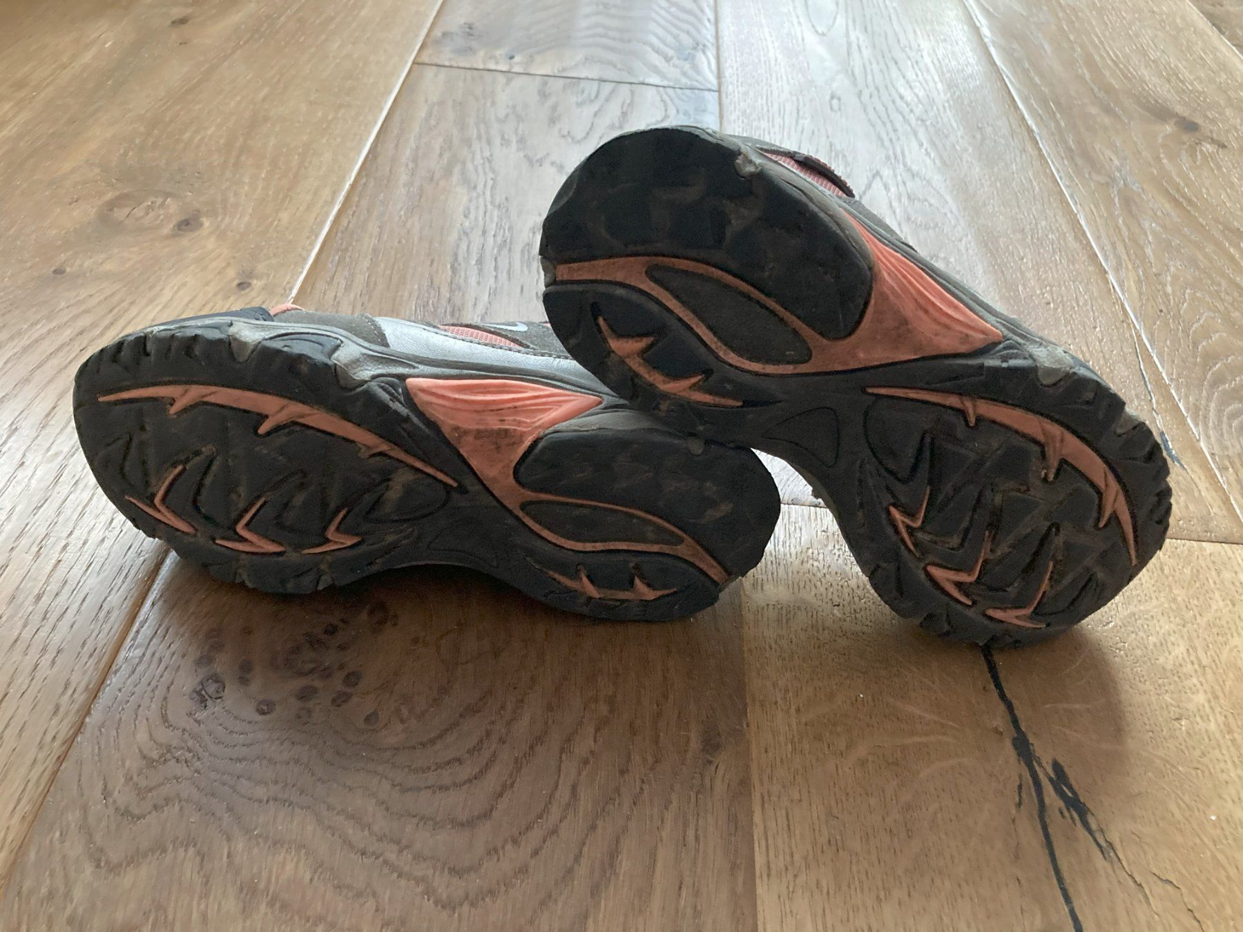 Scarpe per ragazze: Trekkingschuhe Grösse 30 – Usato da Granges-Paccot venduto da Fwaeber 2