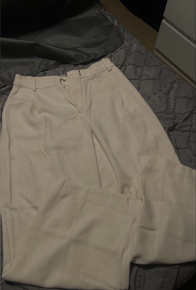 H&M Lotti di vestiti: H&M Zweiteiler beige – Usato da Gossau SG venduto da eor_9jvs 3