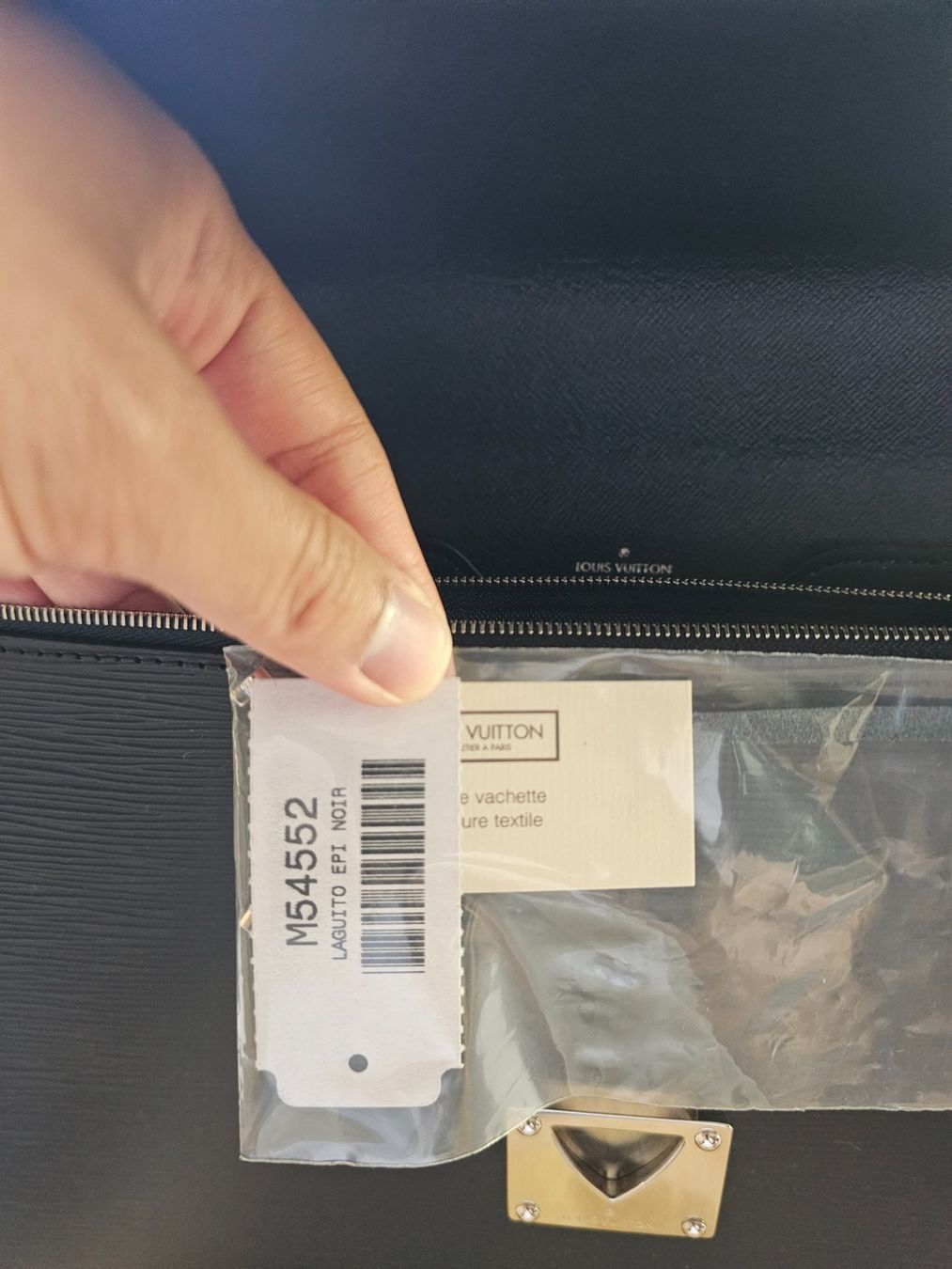 Louis Vuitton Valigie & Borse: Louis Vuitton Briefcase Laguito Épi – Usato da Fribourg venduto da wis_7b6y 4