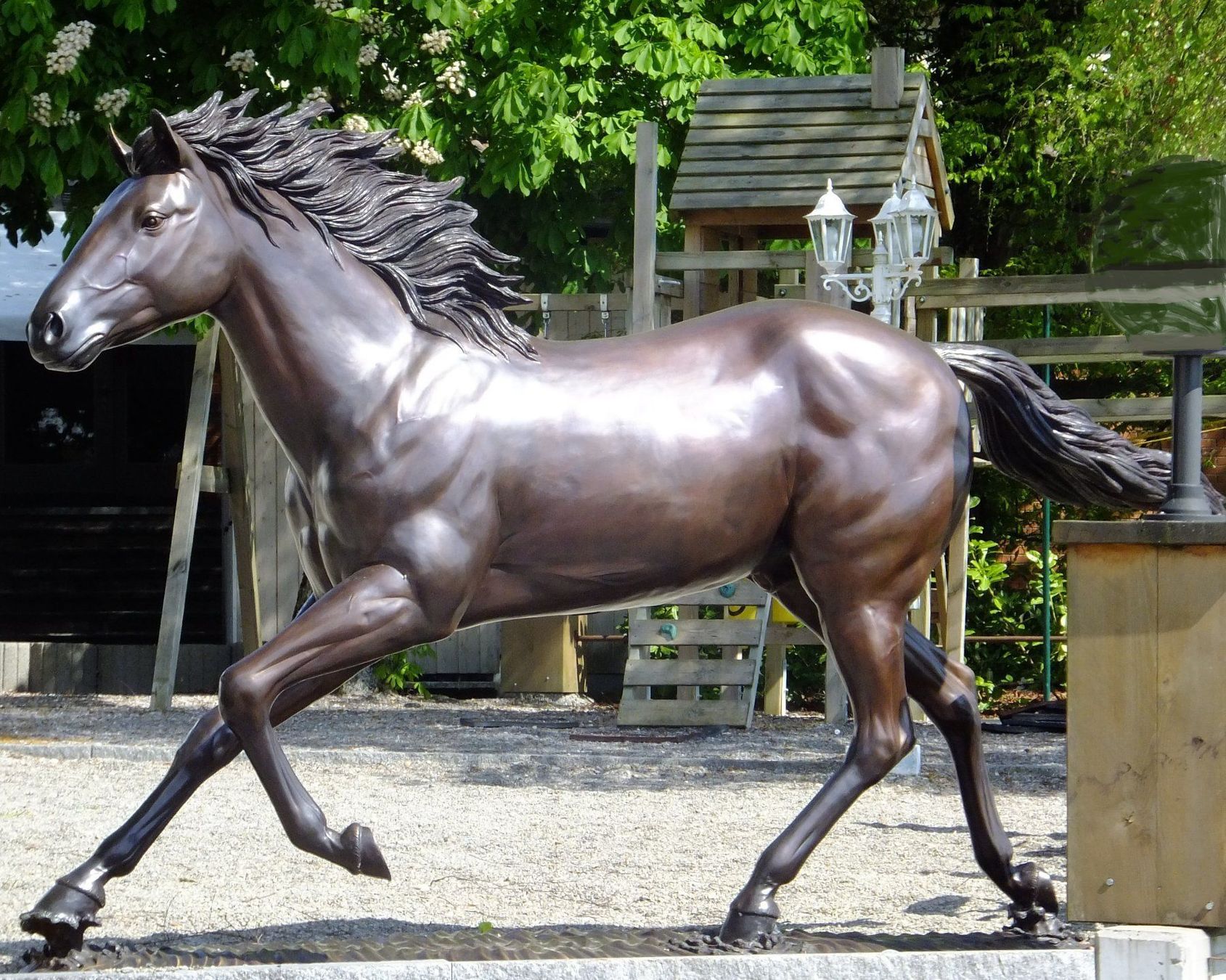 Skulpturen & Statuen: Bronze 'Horse Running on Water' 188cm – Gebraucht aus Stäfa von Satinoir