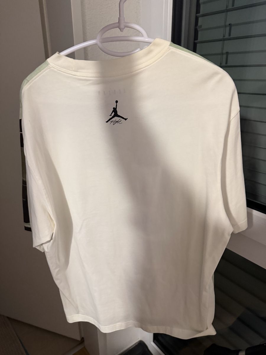 Jordan T-Shirts: T Shirt Jordan – Gebraucht aus Bassersdorf von kri_dn6m 2