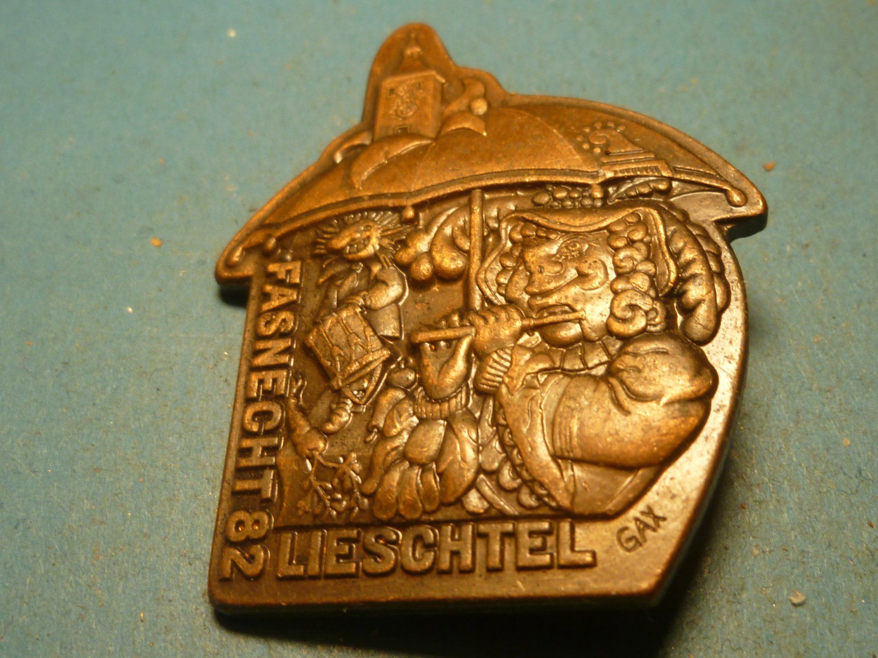 Plaketten & Abzeichen: LIESCHTAL 1982 BRONZE – Gebraucht aus Ried (Muotathal) von Mandarin02