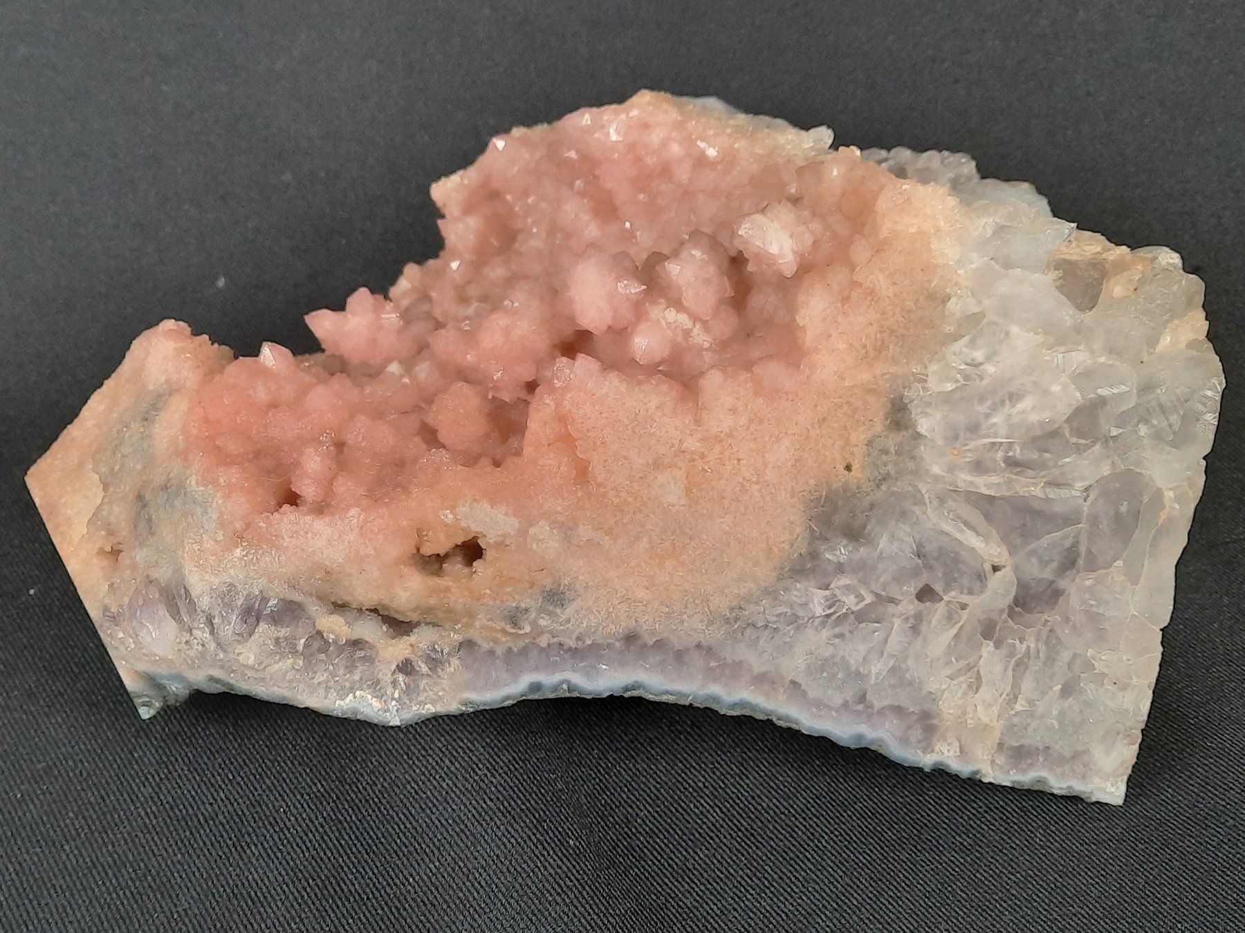Mineralien & Heilsteine: Amethyst Geode Rosa – Gebraucht aus Beinwil am See von Restwert_Beinwil 2