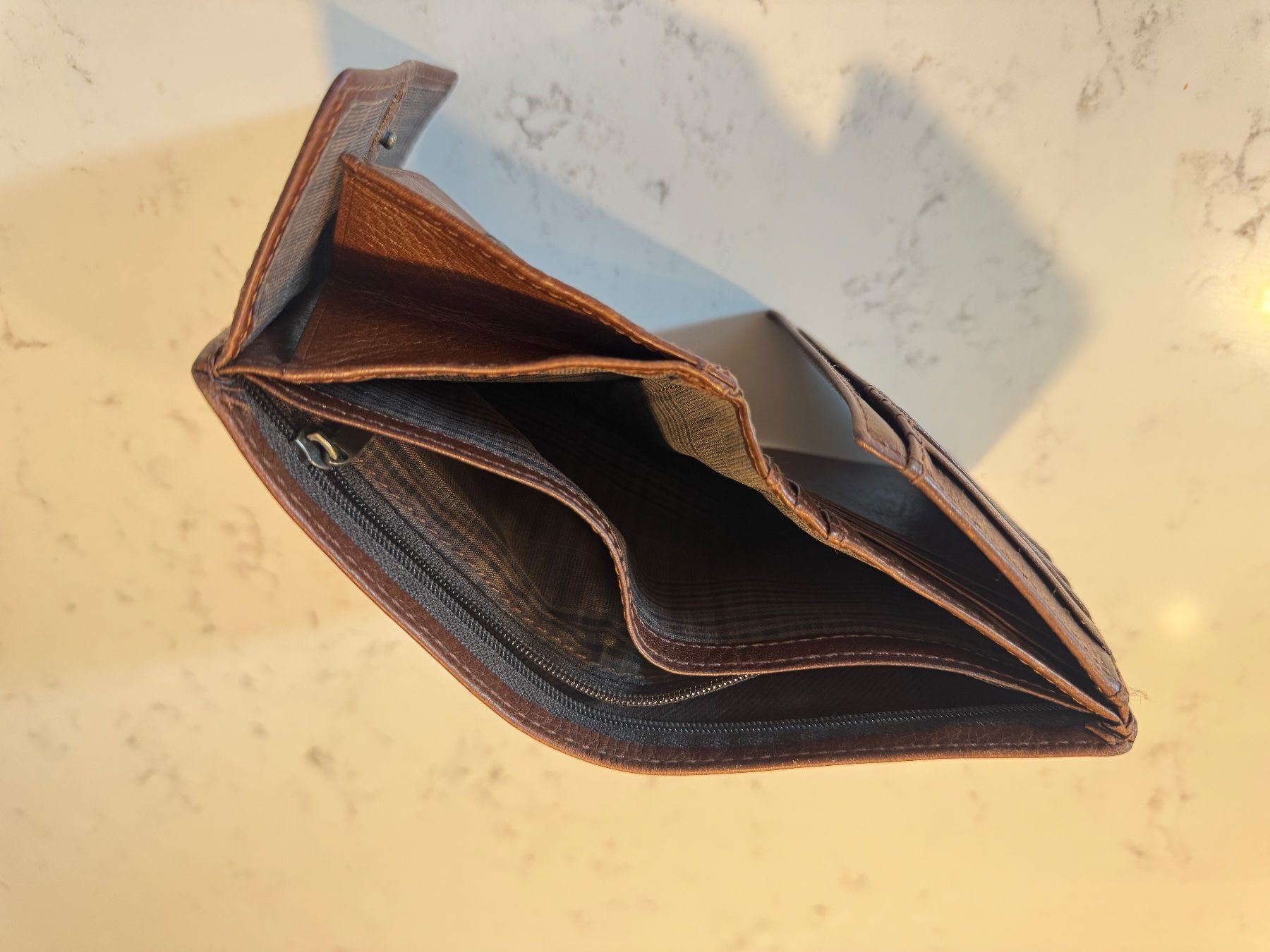 Fossil Brieftaschen: Fossil Leder Portemonnaie Braun – Gebraucht aus Zürich von RicardoExplorer 4