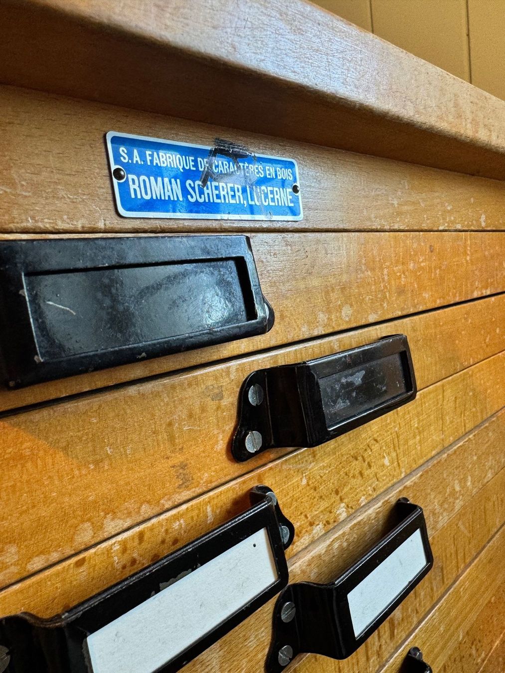 Armadi: Aktenschrank – Usato da Mellingen venduto da kleinzim 2