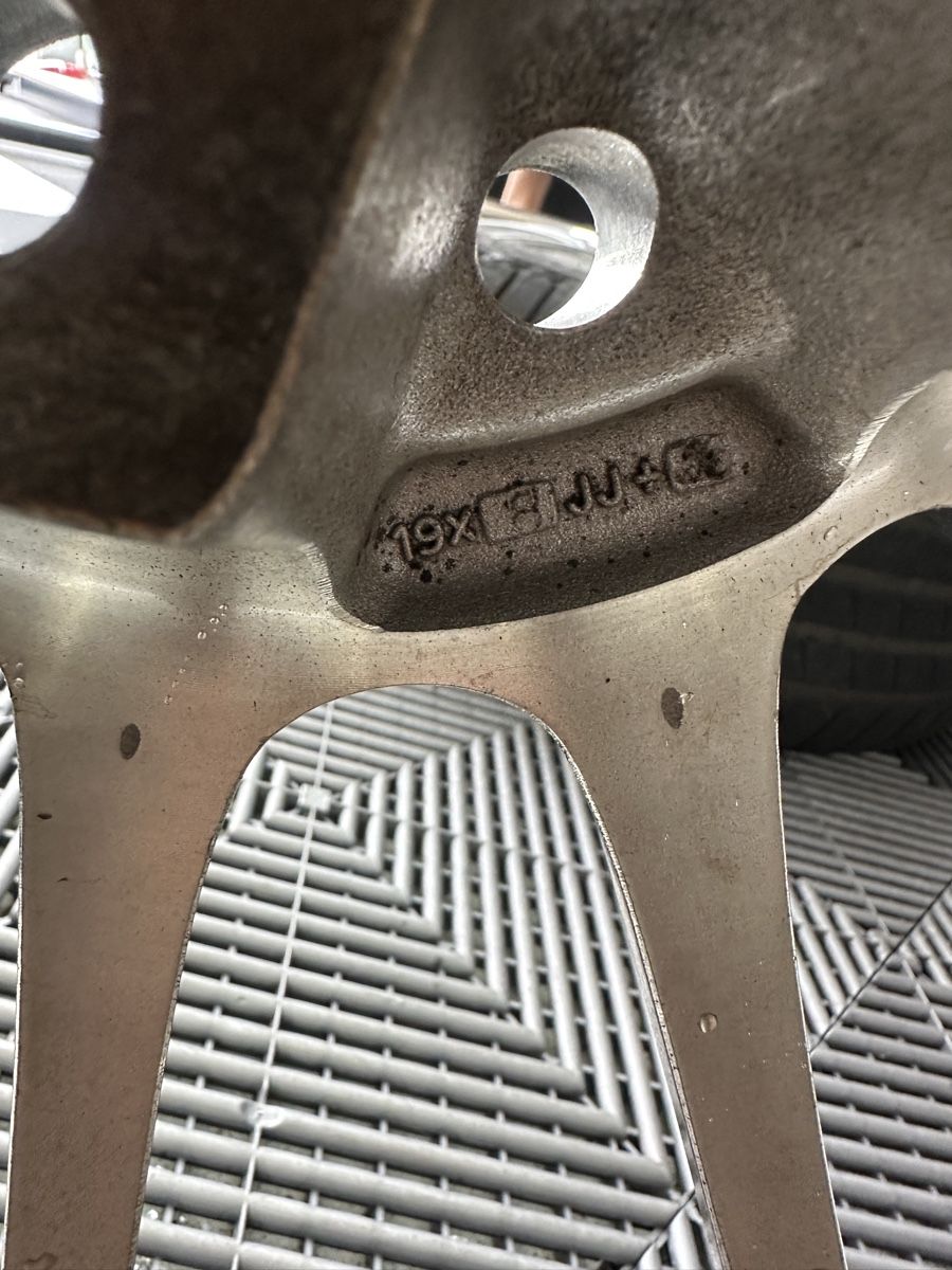 Work Wheels Felgen: Work XSA 02C 8x19 ET36 5x114.3 – Gebraucht aus Einsiedeln von Silver.A 6