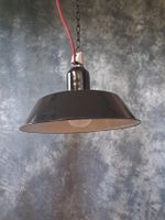 Restaurierte alte Emaille Industrie Lampe