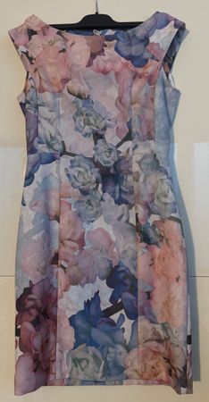 Sommerliches Kleid mit Blumenmuster, Gr. 36