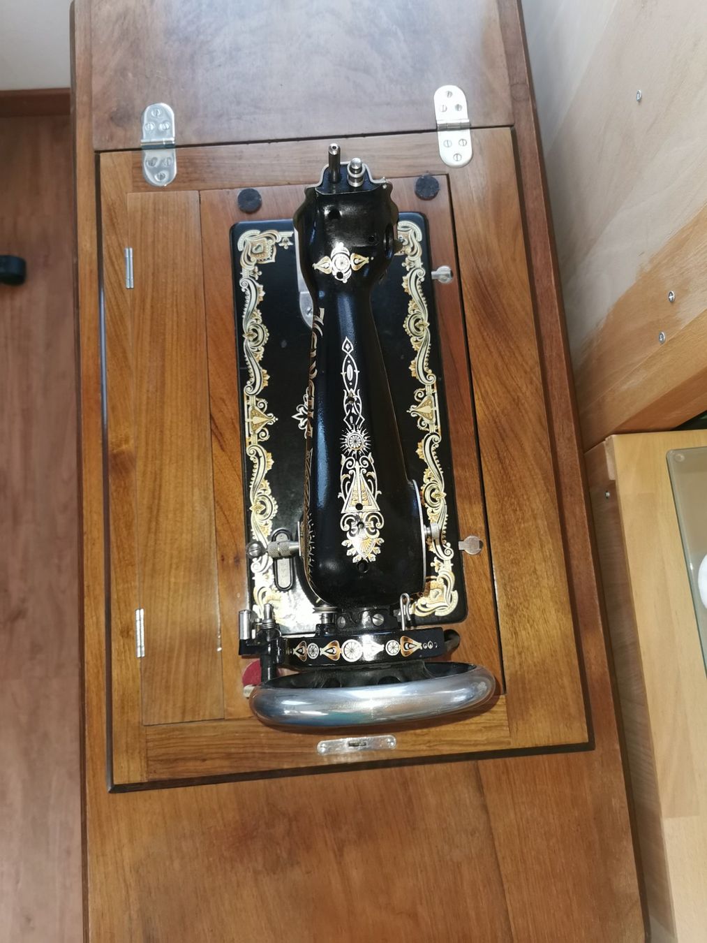 Nähmaschinen: Helvetia Nähmaschine – Gebraucht aus Dottikon von Storm990 2