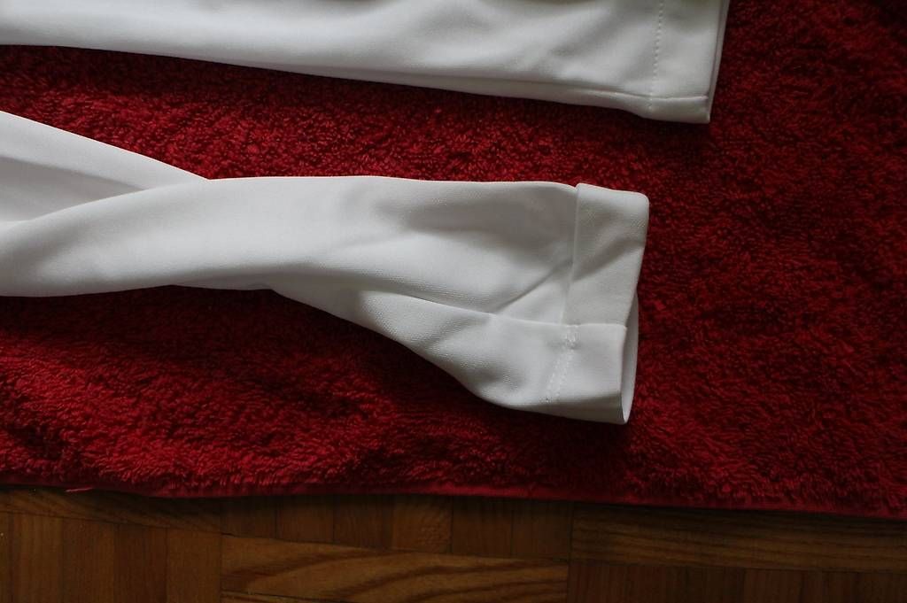 Nike Scarpe, pantaloni & magliette da ginnastica: Nike Shirt weiss – Nuovo e nell'imballaggio originale da Schaffhausen venduto da annsei 3