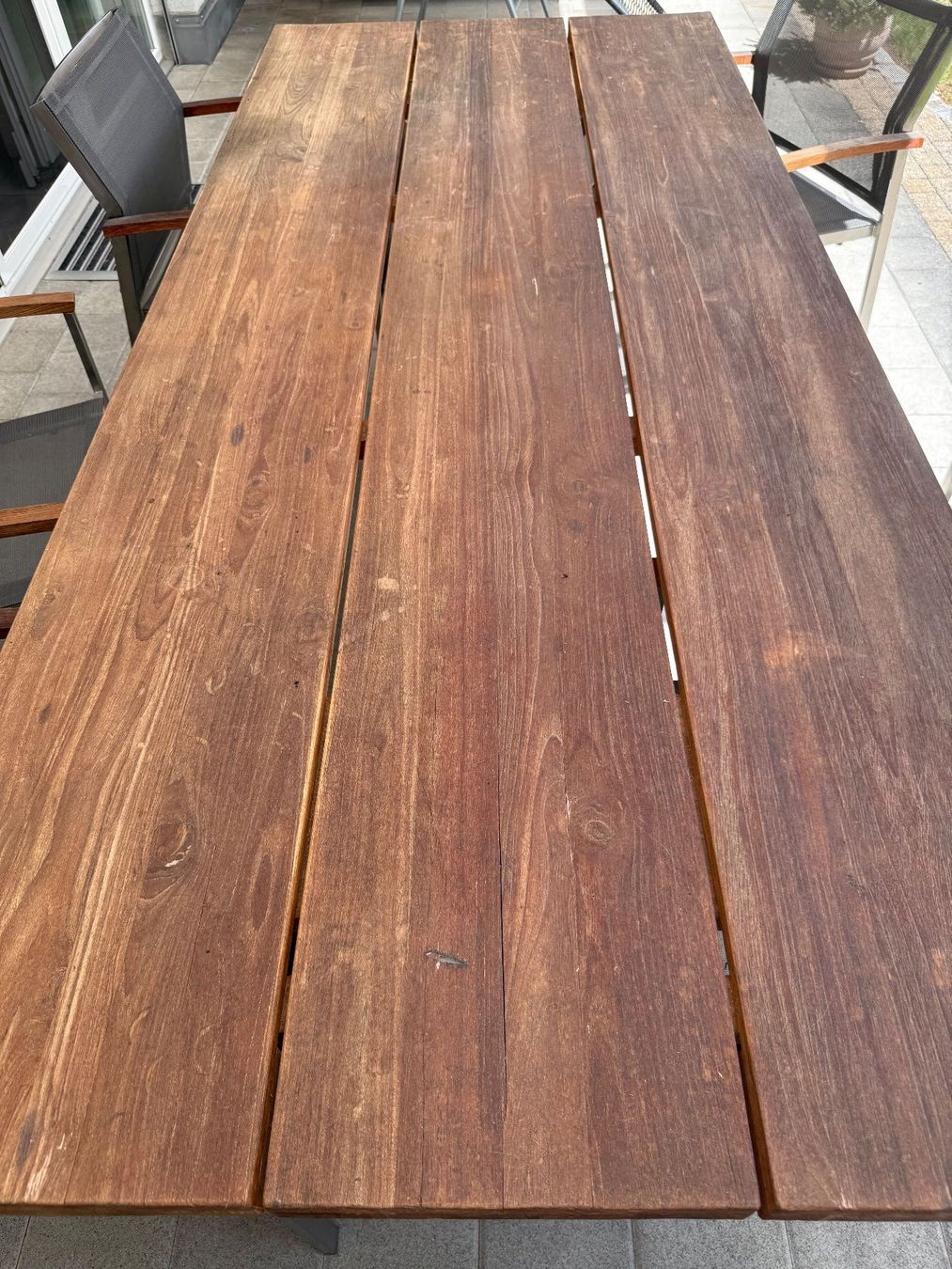 Tavoli: Holztisch 220 x 95 mit 6 Stühlen – Usato da Spreitenbach venduto da Jesset 2