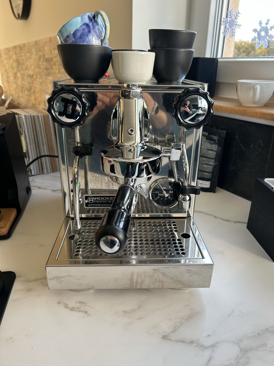 Rocket Macchine per caffè & Macchine per espresso: Rocket Apartamento Siebträgermaschine – Usato da Biel-Benken BL venduto da dodll 2