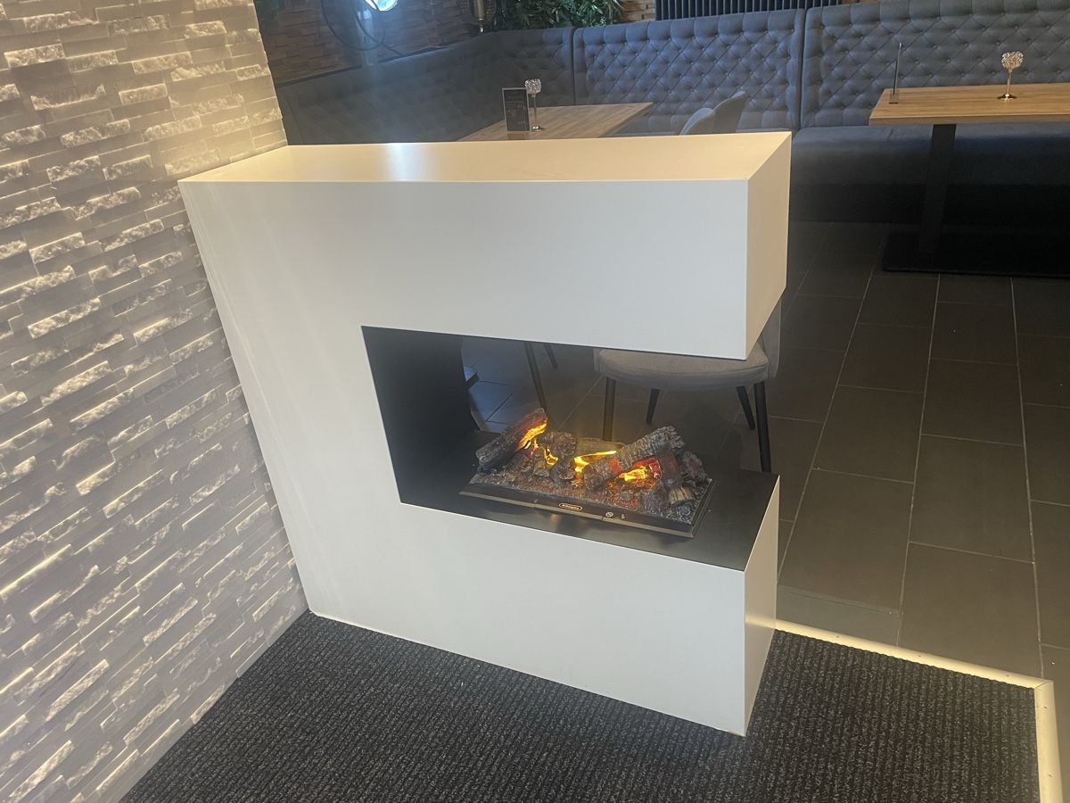 Cheminée: Kamin Dimplex Elektro mit Wasser – D'occasion à Steinhausen par LABUD