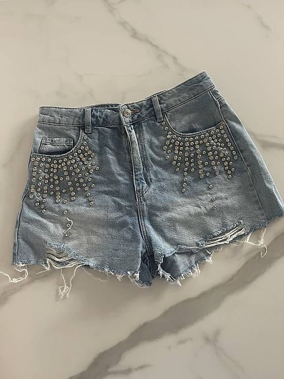 Pantalons: Kurze Hose – Neuf avec emballage d'origine à Erlinsbach SO par mel_9nj8 2