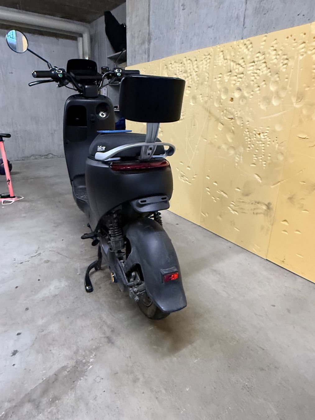 Züriflizzer Scooters: City One S - E-Roller (Züriflizzer) – D'occasion à Riniken par Lazitto 4
