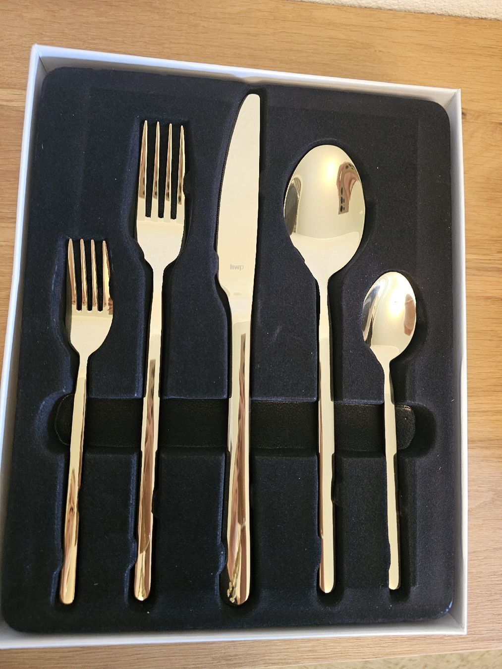 Set di posate: Goldenes Besteck – Nuovo (secondo la descrizione) da Aarburg venduto da Nadineprader 2