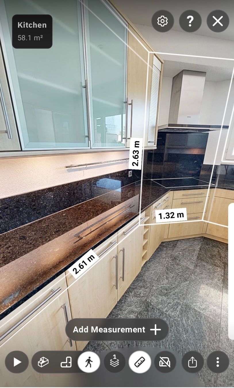 Cuisines complètes: Küche mit Granit & Miele Geräten – D'occasion à Walchwil par off_8gb2