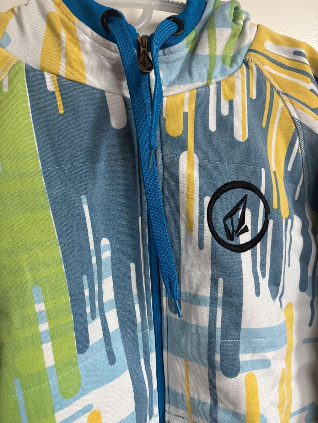 Volcom Giacche: Volcom Veste à capuche zippée – Usato da Lausanne venduto da milou201619 1